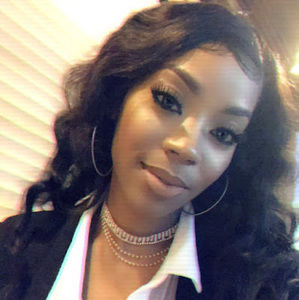 Meet your Posher, Carissa